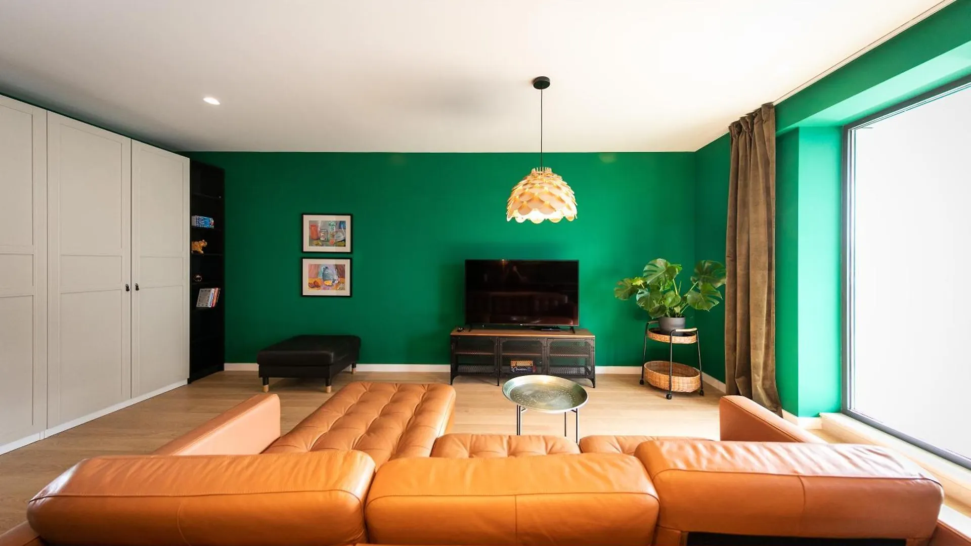 Leaf Apartment - Aviatiei Home Bucharest Romania